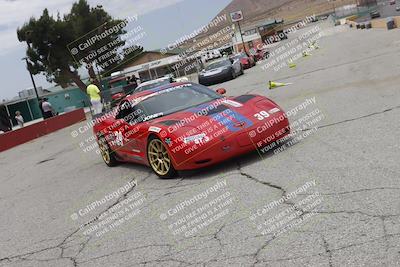 media/Jun-01-2025-CalClub SCCA (Sun) [[eae223c5dd]]/Around pit/
